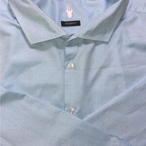 Modern Fit Light Blue Men's Button-Down Shirt